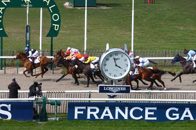 Photo d'arrivée de la course pmu PRIX DU BOIS DE LA GRANDE MARE à CHANTILLY le Lundi 26 mars 2018