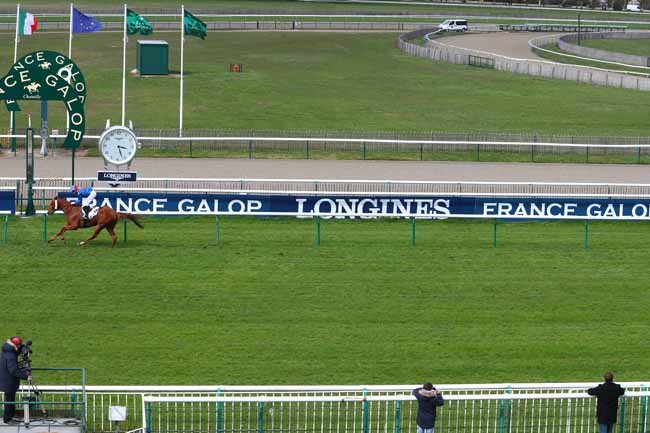 Photo d'arrivée de la course pmu PRIX RIGHT ROYAL à CHANTILLY le Jeudi 29 mars 2018