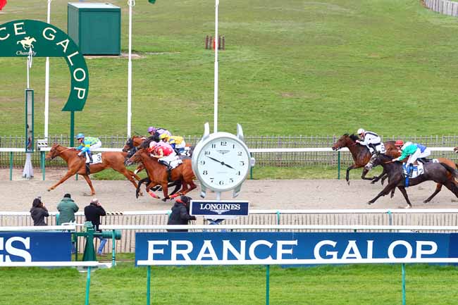 Photo d'arrivée de la course pmu PRIX DES FRAYOIRS à CHANTILLY le Samedi 31 mars 2018