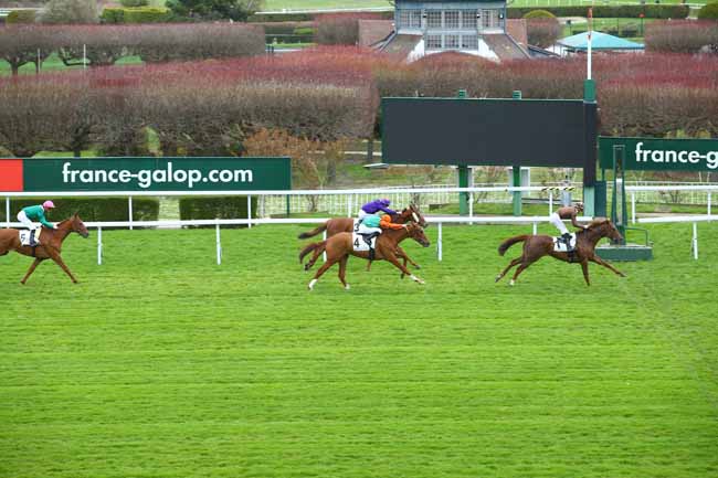Photo d'arrivée de la course pmu PRIX DE MALIDOR à SAINT-CLOUD le Jeudi 5 avril 2018