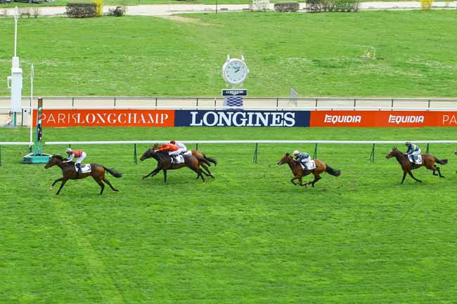 Photo d'arrivée de la course pmu PRIX DU MUSEE CARNAVALET à LONGCHAMP le Mercredi 11 avril 2018