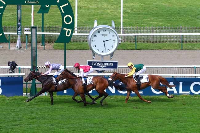 Photo d'arrivée de la course pmu PRIX DE VALMONDOIS à CHANTILLY le Lundi 16 avril 2018