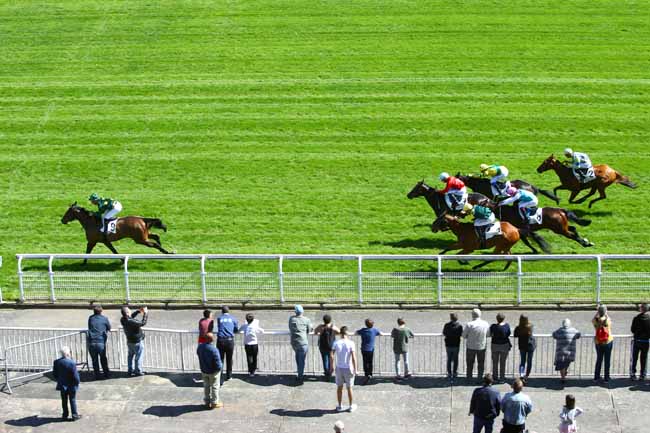 Photo d'arrivée de la course pmu PRIX GOOD LUCK à MAISONS-LAFFITTE le Mardi 17 avril 2018