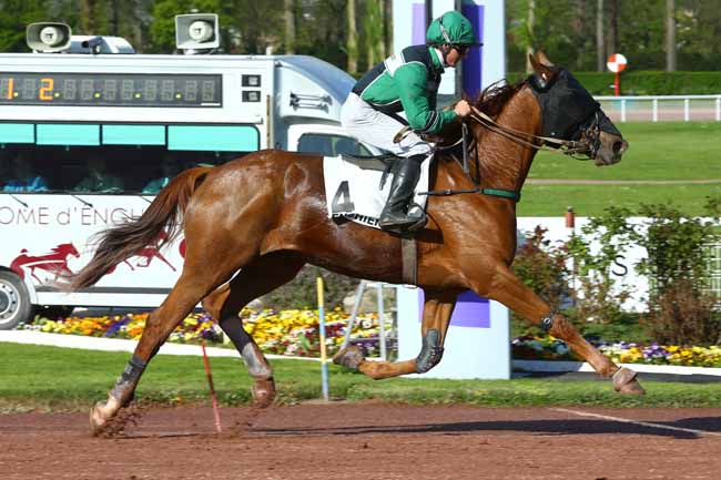 Photo d'arrivée de la course pmu PRIX DE L'ELYSEE à ENGHIEN le Jeudi 19 avril 2018