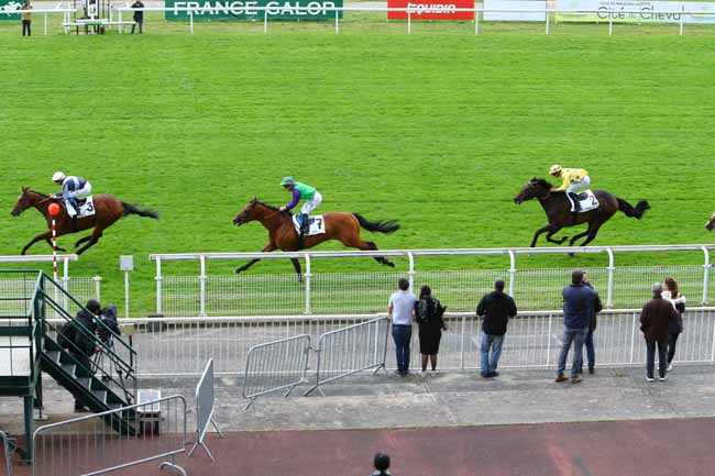 Photo d'arrivée de la course pmu PRIX SERVANNE à MAISONS-LAFFITTE le Mercredi 25 avril 2018