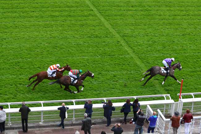 Photo d'arrivée de la course pmu PRIX AMADOU à AUTEUIL le Samedi 28 avril 2018