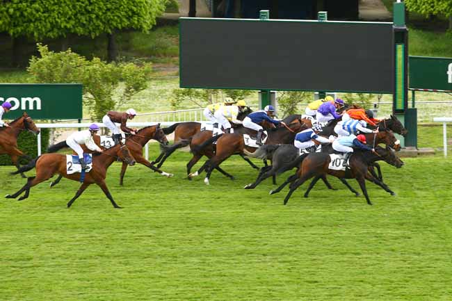 Photo d'arrivée de la course pmu PRIX DE BEAUMESNIL à SAINT-CLOUD le Mardi 1 mai 2018