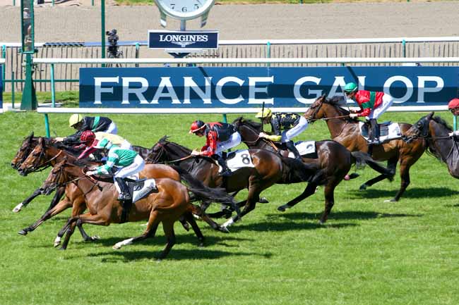 Photo d'arrivée de la course pmu PRIX SERGE BOIREAU à CHANTILLY le Lundi 7 mai 2018