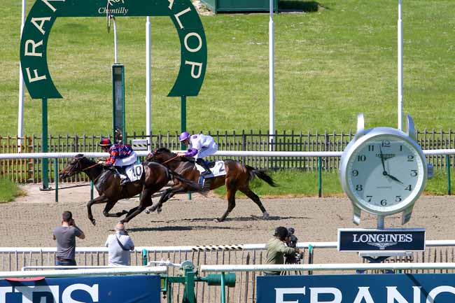 Photo d'arrivée de la course pmu PRIX DE LA ROUTE MANON à CHANTILLY le Lundi 7 mai 2018