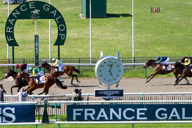 Photo d'arrivée de la course pmu PRIX DU BOIS D'ORIVAL à CHANTILLY le Lundi 7 mai 2018