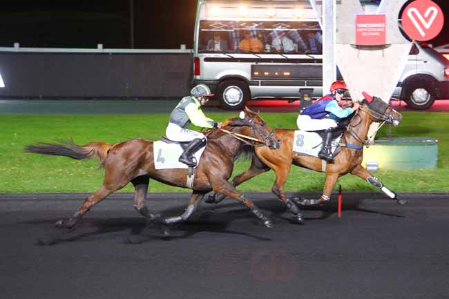 Photo d'arrivée de la course pmu PRIX NUWA à PARIS-VINCENNES le Vendredi 11 mai 2018