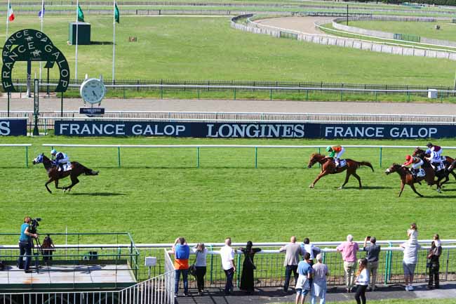 Photo d'arrivée de la course pmu PRIX DE VERNEUIL-EN-HALATTE à CHANTILLY le Vendredi 11 mai 2018