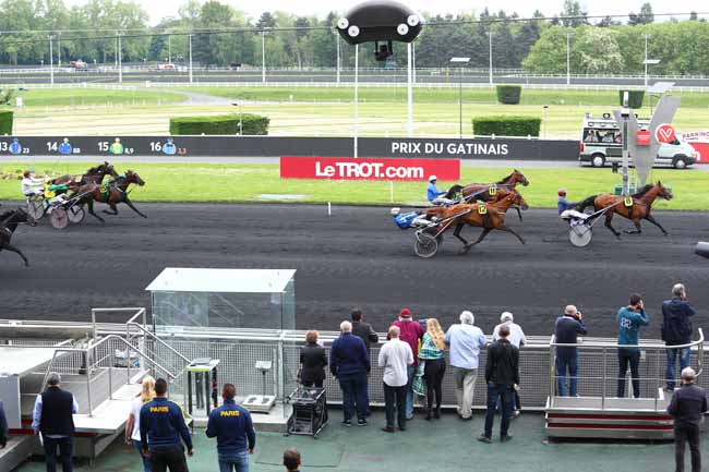 Photo d'arrivée de la course pmu PRIX DU GATINAIS à PARIS-VINCENNES le Samedi 12 mai 2018