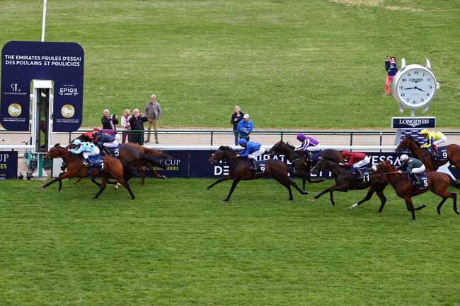 Photo d'arrivée de la course pmu THE EMIRATES POULE D'ESSAI DES POULAINS à LONGCHAMP le Dimanche 13 mai 2018