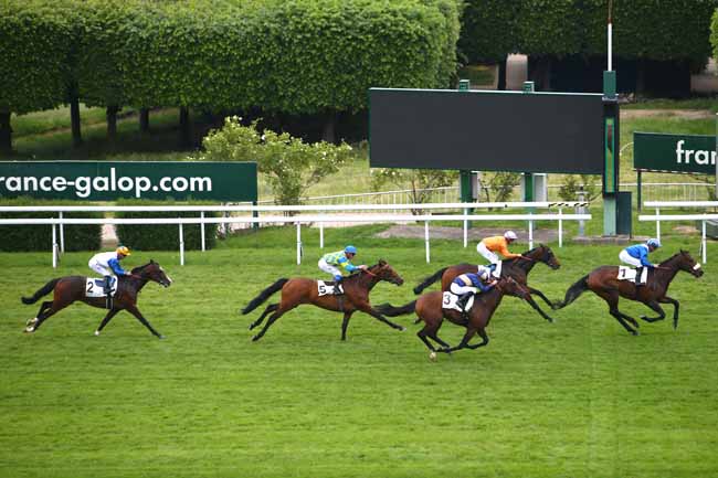 Photo d'arrivée de la course pmu PRIX VERSO II à SAINT-CLOUD le Lundi 14 mai 2018
