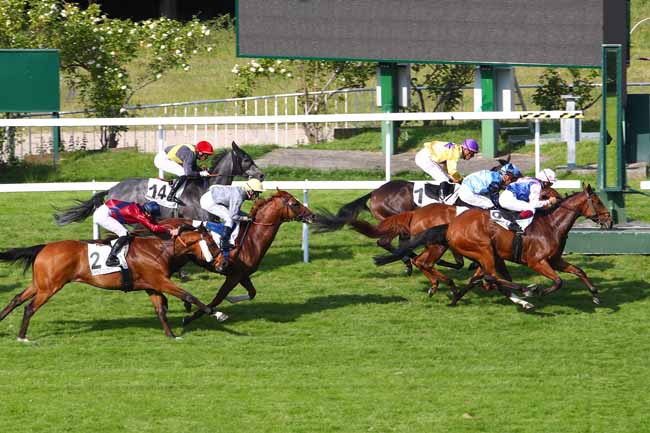 Photo d'arrivée de la course pmu PRIX DE CRECY FITZ-JAMES à SAINT-CLOUD le Lundi 21 mai 2018