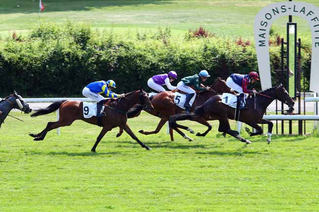 Photo d'arrivée de la course pmu PRIX DE GOURNAY-EN-BRAY à MAISONS-LAFFITTE le Mardi 22 mai 2018