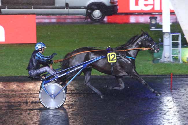 Photo d'arrivée de la course pmu PRIX SIRRAH à PARIS-VINCENNES le Vendredi 25 mai 2018