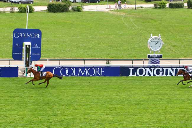Photo d'arrivée de la course pmu PRIX DE VERNEUIL à LONGCHAMP le Dimanche 27 mai 2018