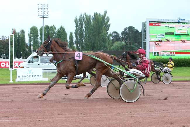 Photo d'arrivée de la course pmu PRIX DE CHAMBORD à VICHY le Mardi 5 juin 2018