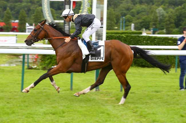 Photo d'arrivée de la course pmu PRIX SPA LES BAINS - DIEPPE à DIEPPE le Mardi 19 juin 2018