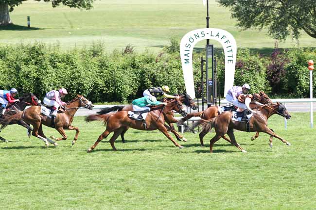 Photo d'arrivée de la course pmu PRIX DU ROND PONIATOWSKI à MAISONS-LAFFITTE le Mercredi 20 juin 2018