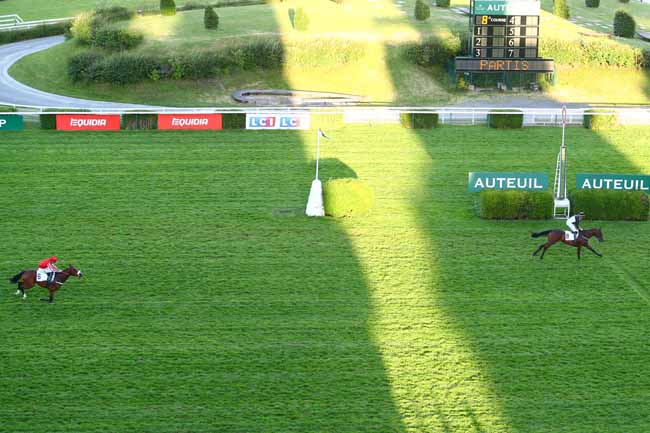 Photo d'arrivée de la course pmu PRIX GILBERT GALLOT à AUTEUIL le Jeudi 21 juin 2018