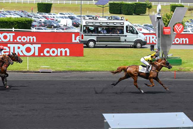Photo d'arrivée de la course pmu PRIX XAVIER DE SAINT-PALAIS à PARIS-VINCENNES le Dimanche 24 juin 2018