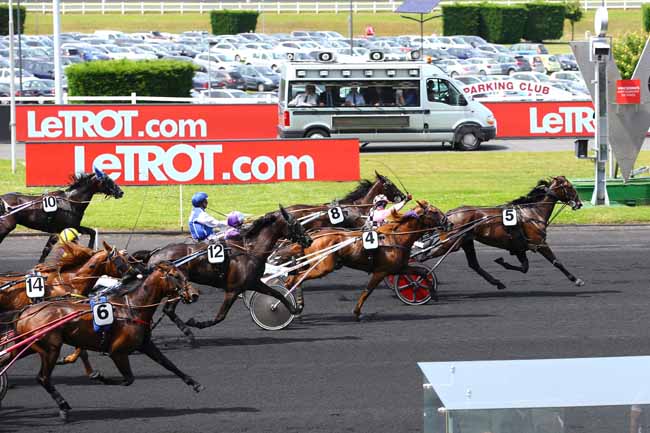 Photo d'arrivée de la course pmu PRIX ALBERT VIEL à PARIS-VINCENNES le Dimanche 24 juin 2018