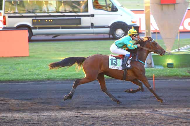 Photo d'arrivée de la course pmu PRIX OCEANA à PARIS-VINCENNES le Mardi 26 juin 2018