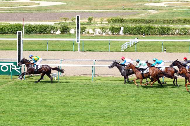 Photo d'arrivée de la course pmu PRIX DU PONT DE NORMANDIE à DEAUVILLE le Mardi 3 juillet 2018