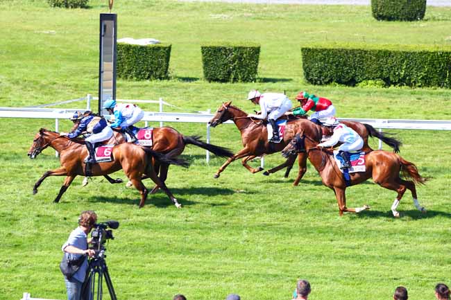 Photo d'arrivée de la course pmu PRIX DE VILLERS-SUR-MER à CLAIREFONTAINE le Samedi 7 juillet 2018