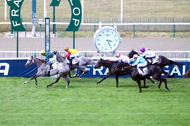 Photo d'arrivée de la course pmu PRIX DE LA CAPITAINERIE à CHANTILLY le Lundi 23 juillet 2018