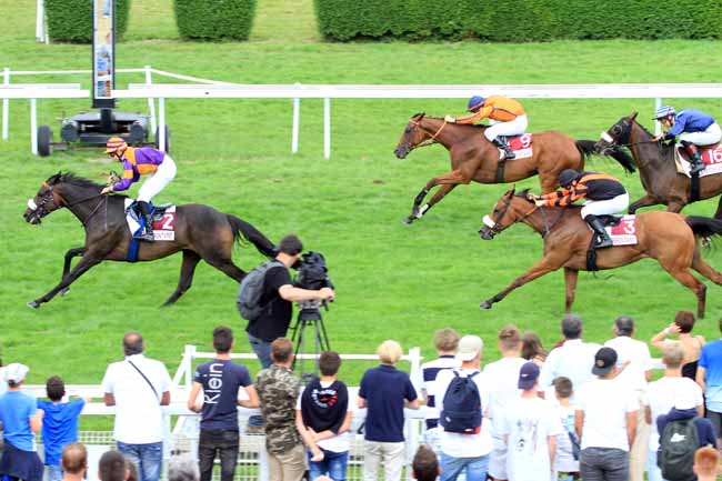 Photo d'arrivée de la course pmu PRIX GUY DU FAUR DE PIBRAC à CLAIREFONTAINE le Lundi 30 juillet 2018