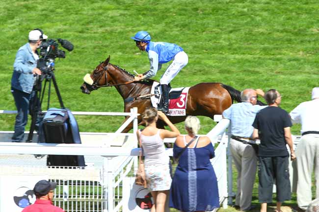 Photo d'arrivée de la course pmu PRIX DES PAQUERETTES à CLAIREFONTAINE le Jeudi 2 août 2018