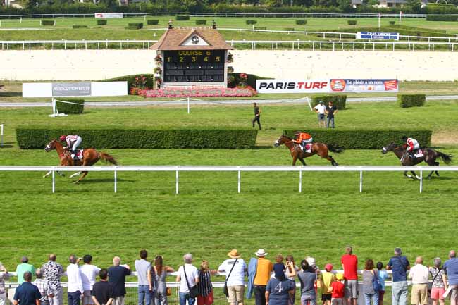 Photo d'arrivée de la course pmu PRIX LE BARON DUTACQ à CLAIREFONTAINE le Samedi 4 août 2018