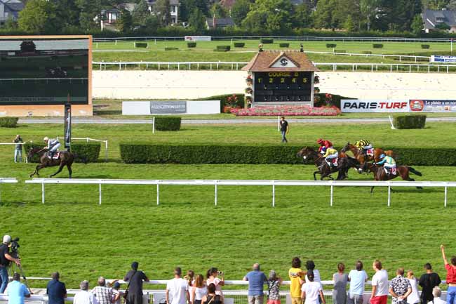 Photo d'arrivée de la course pmu PRIX DE RANVILLE à CLAIREFONTAINE le Samedi 4 août 2018