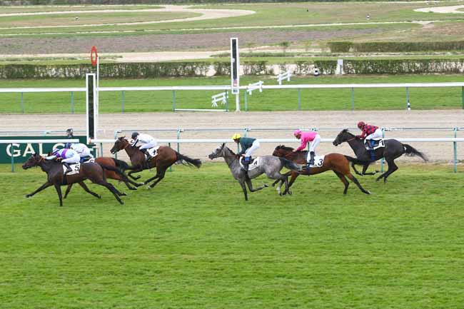 Photo d'arrivée de la course pmu PRIX DE LA GRANDE VILLA à DEAUVILLE le Mardi 7 août 2018