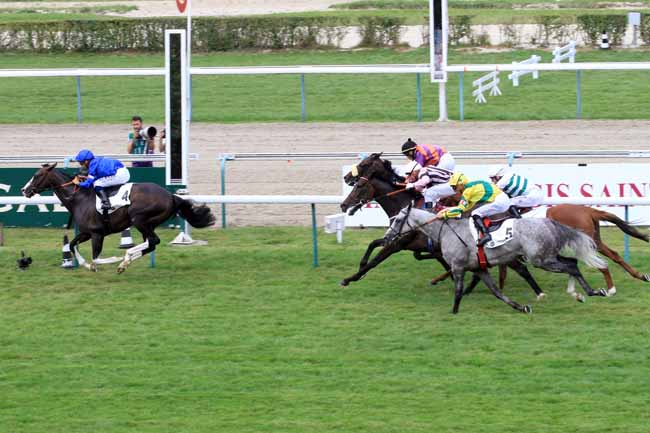 Photo d'arrivée de la course pmu PRIX GONTAUT-BIRON HONG KONG JOCKEY-CLUB à DEAUVILLE le Mercredi 15 août 2018