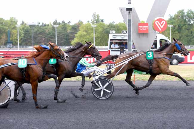 Photo d'arrivée de la course pmu PRIX GUY DELOISON à PARIS-VINCENNES le Lundi 20 août 2018