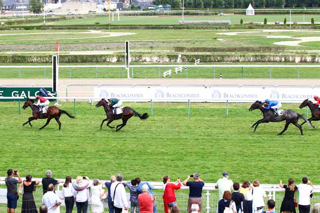 Photo d'arrivée de la course pmu PRIX DAPHNIS ROYAL PALM BEACHCOMBER LUXURY à DEAUVILLE le Mardi 21 août 2018