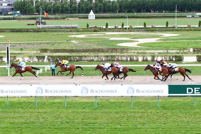 Photo d'arrivée de la course pmu PRIX VILLA ST-AUGUSTIN à DEAUVILLE le Mardi 21 août 2018