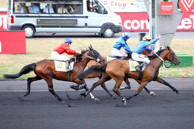 Photo d'arrivée de la course pmu PRIX PIERRE GAMARE à PARIS-VINCENNES le Samedi 25 août 2018