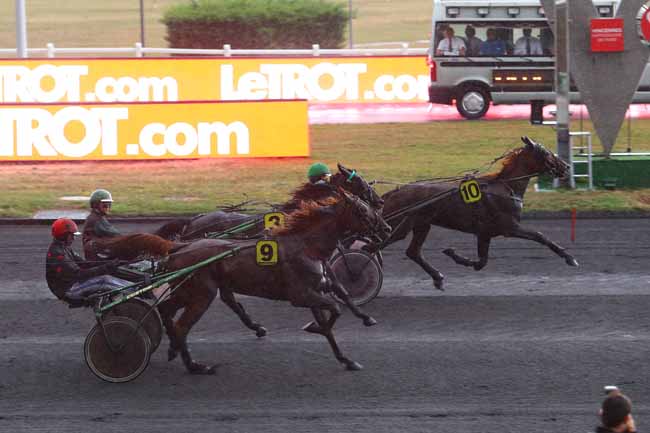 Photo d'arrivée de la course pmu PRIX DE METZ à PARIS-VINCENNES le Mercredi 29 août 2018