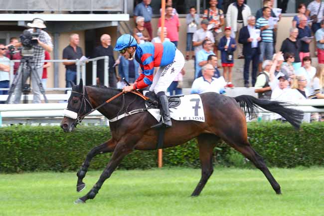 Photo d'arrivée de la course pmu PRIX OLIVIER D'ANDIGNE à LE LION D'ANGERS le Jeudi 30 août 2018