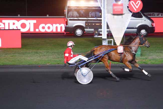 Photo d'arrivée de la course pmu PRIX EURYDIKE à PARIS-VINCENNES le Mardi 4 septembre 2018