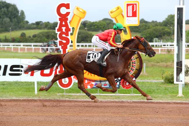Photo d'arrivée de la course pmu PRIX MOET ET CHANDON à PORNICHET le Mercredi 5 septembre 2018