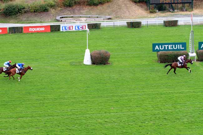 Photo d'arrivée de la course pmu PRIX GELAS à AUTEUIL le Jeudi 6 septembre 2018