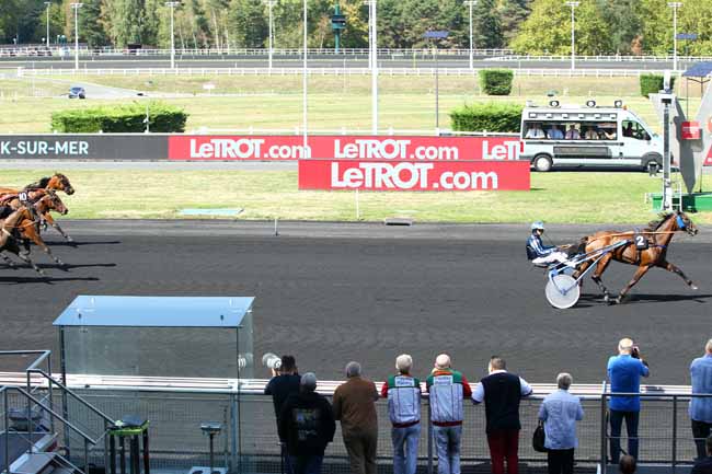 Photo d'arrivée de la course pmu PRIX DE BERCK-SUR-MER à PARIS-VINCENNES le Samedi 8 septembre 2018
