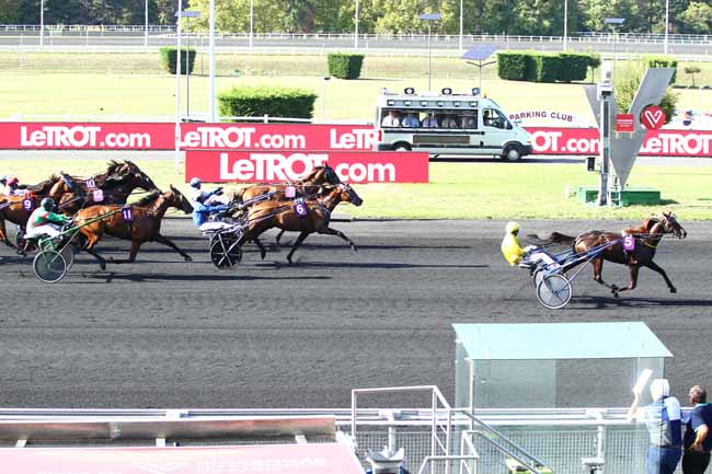 Photo d'arrivée de la course pmu PRIX DE MONTIER-EN-DER à PARIS-VINCENNES le Samedi 8 septembre 2018
